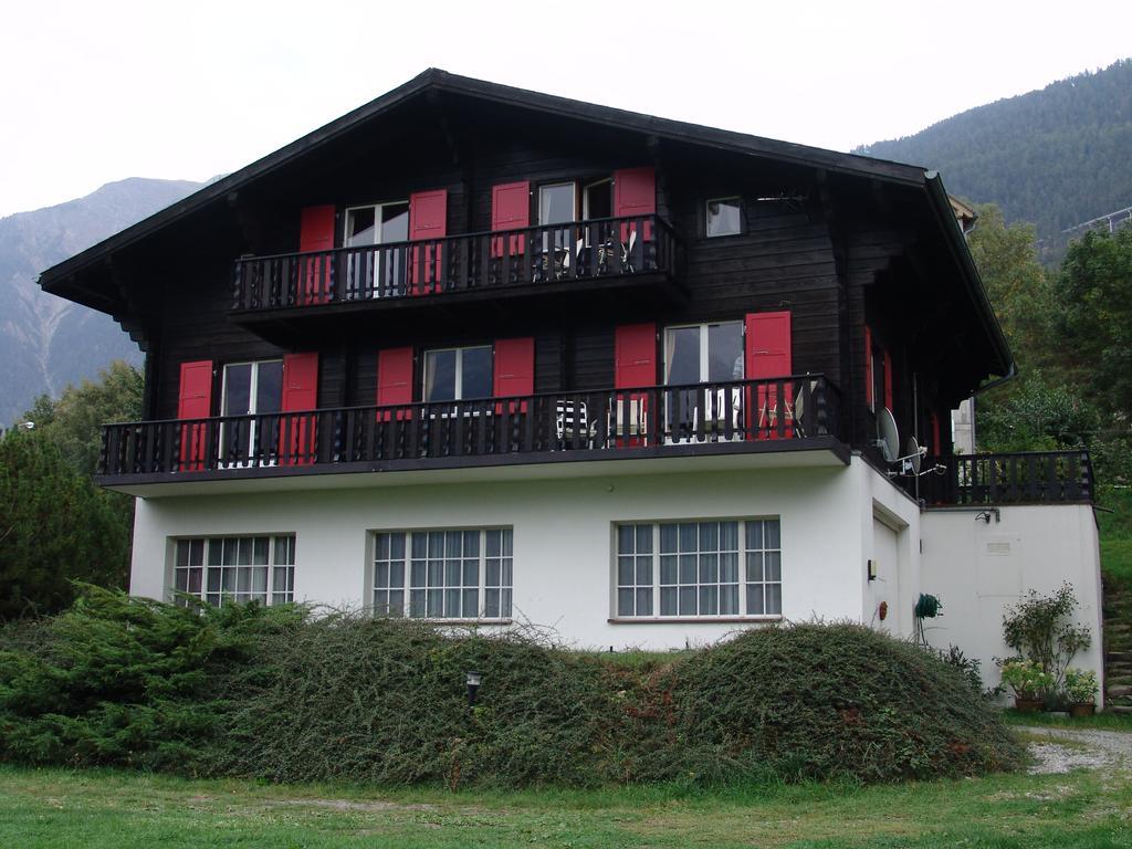 Ried-Brig Chalet Esher Surrey מראה חיצוני תמונה
