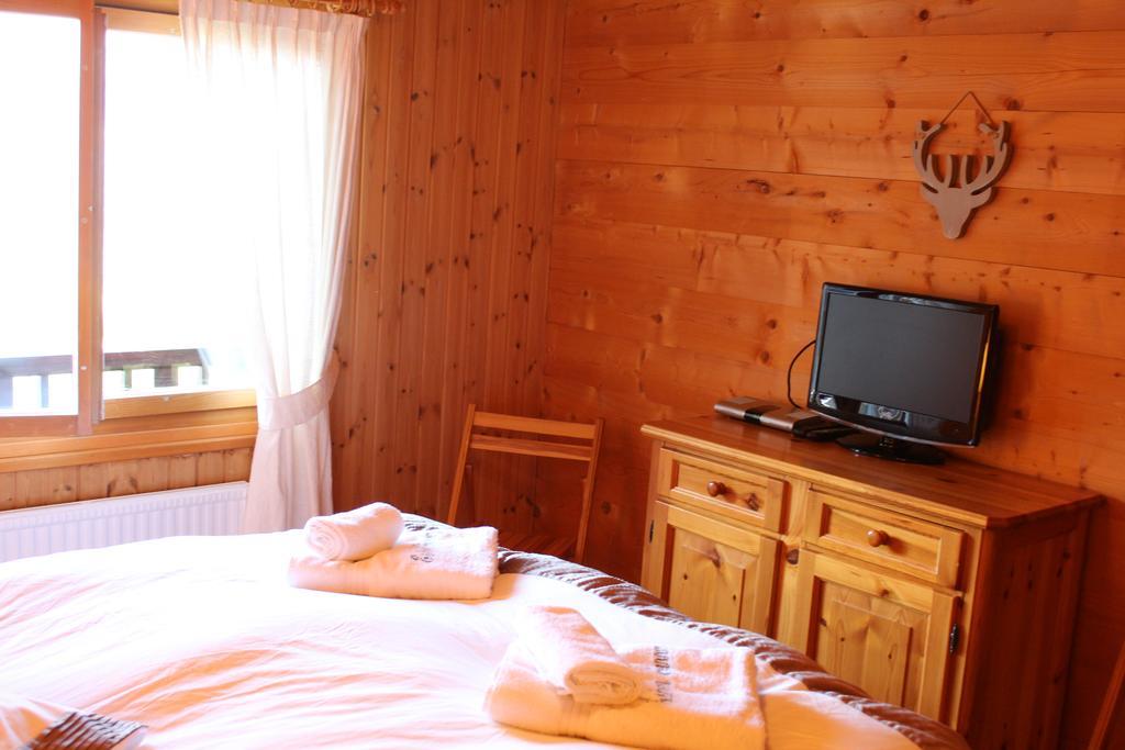 Ried-Brig Chalet Esher Surrey מראה חיצוני תמונה