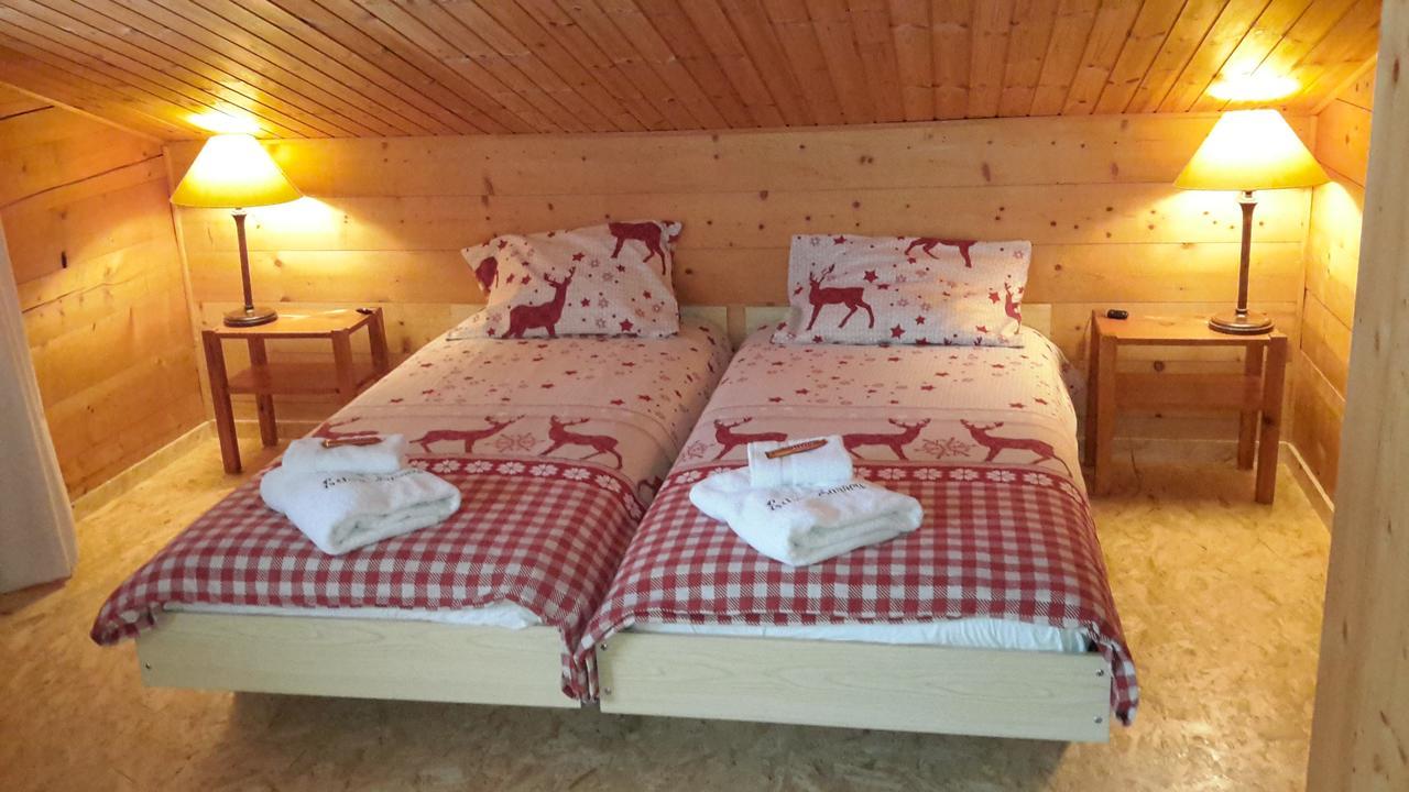 Ried-Brig Chalet Esher Surrey מראה חיצוני תמונה